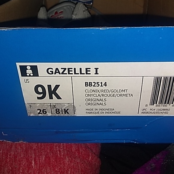 Adidas child - Picture 2 of 4